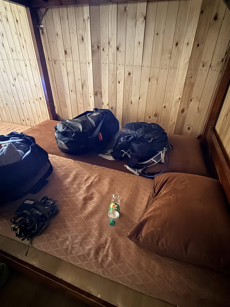 beds toubkal mountain refuge